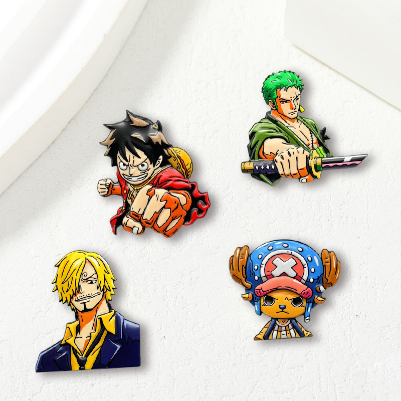 Набор из 4 брошей с персонажам – обзор и цена Anime One Piece Merchandise